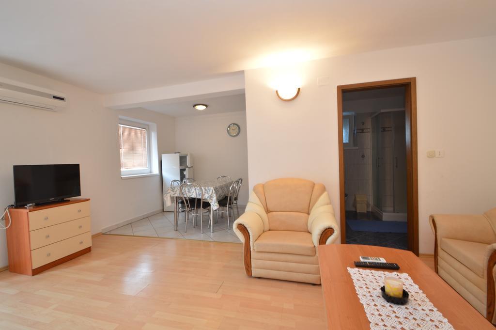 Apartmani Raic Mali Lošinj Eksteriør bilde